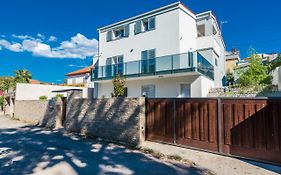 Apartments Ena