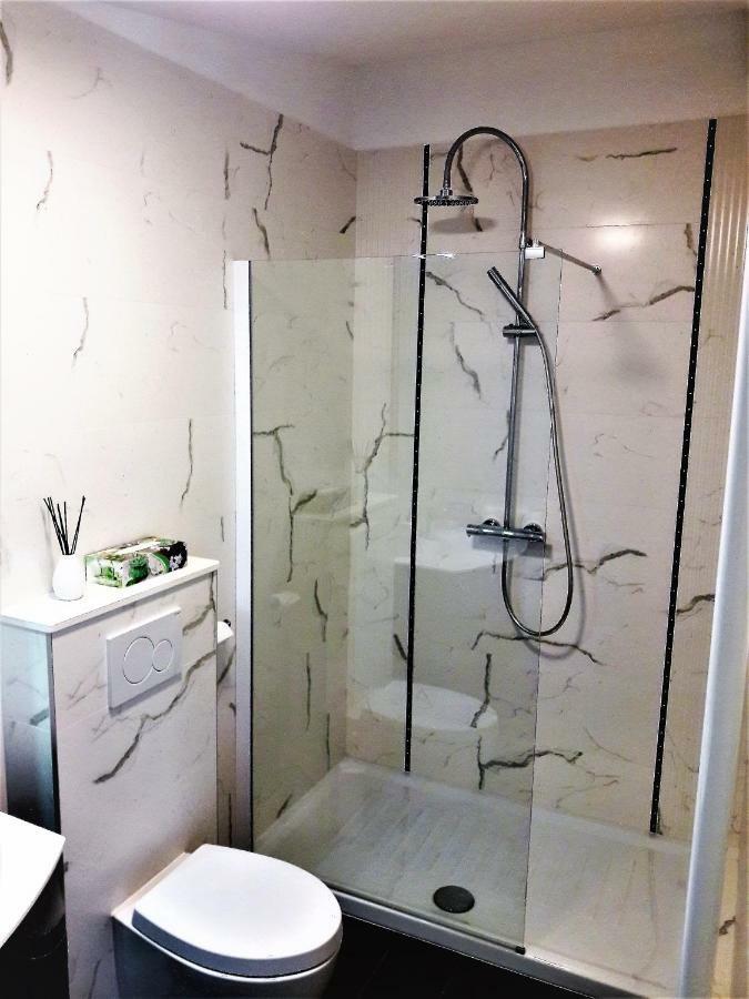 Apartments Ena Zára Kültér fotó